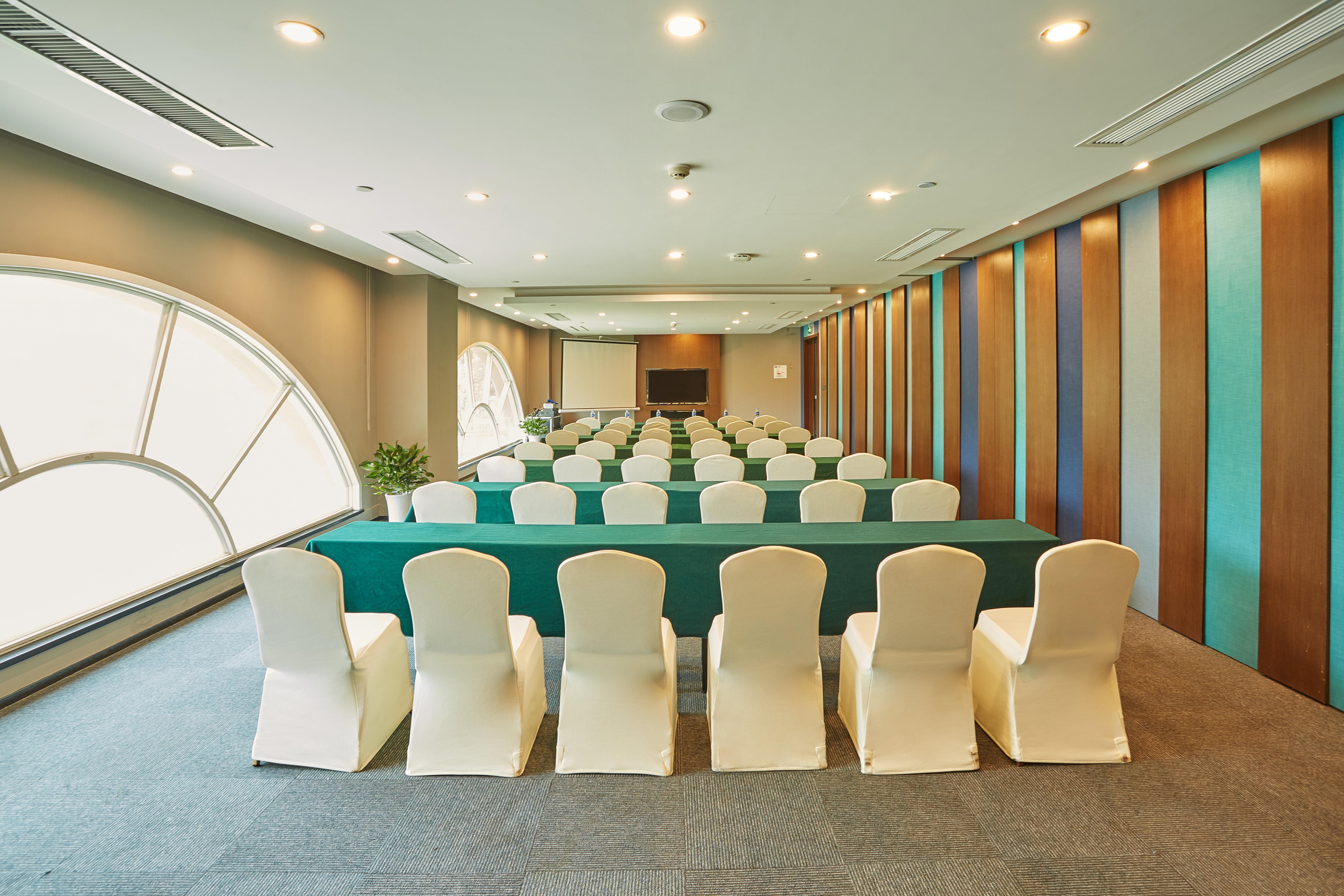 Holiday Inn Express Nanjing Xuanwu Lake By Ihg Buitenkant foto