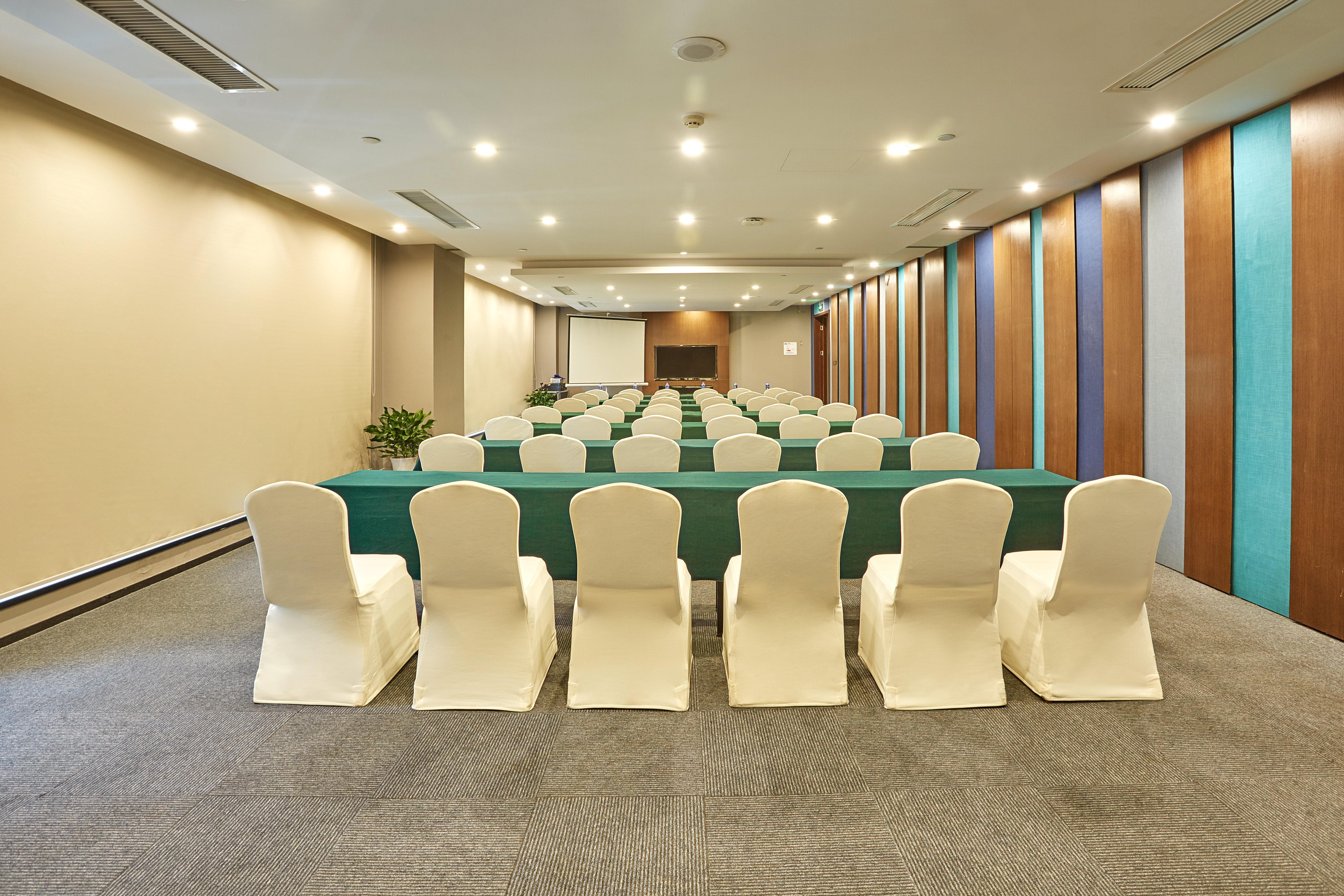 Holiday Inn Express Nanjing Xuanwu Lake By Ihg Buitenkant foto